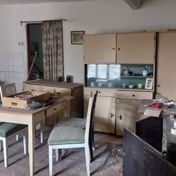 Opuštěný statek...byl tu už víckrát, tak přidám i svoje fotky