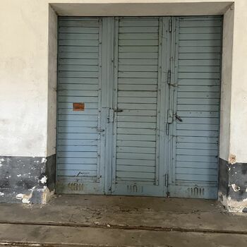 Opuštěný bývalý vojenský prostor 2022