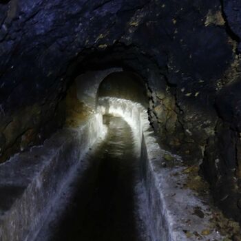 jeskyně Geologický útvar skála kámen