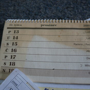 logaritmické pravítko analogový počítač počítač