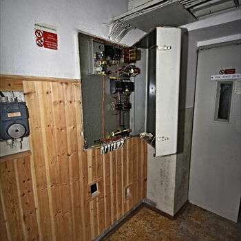 skříňky Upevňovací prvek zádržný systém zařízení