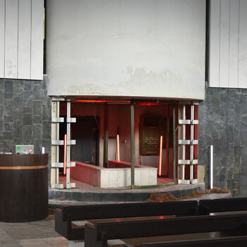 Opuštěná obřadní síň Opuštěná obřadní síň