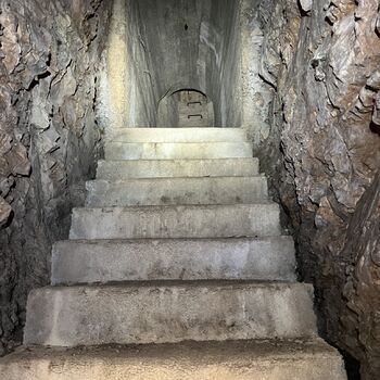 Bunkr pro ponorky Černá hora 2024