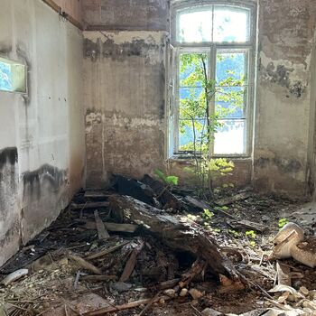 ᴛʀᴀɪɴ ꜱᴛᴀᴛɪᴏɴ