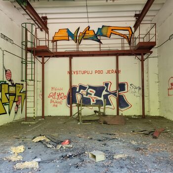 Anti-aircraft missile base