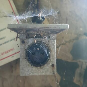 ptačí krmítko zařízení