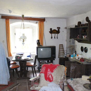 Chaloupka u skleněného ÚDU