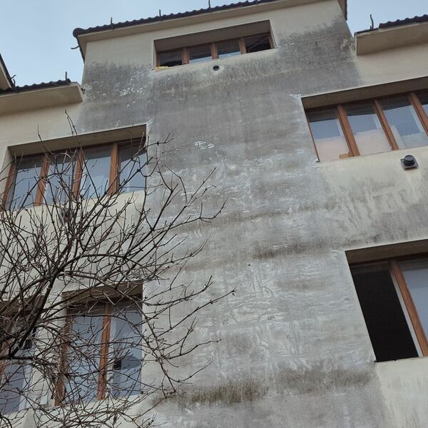 Villa where even the homeless are afraid