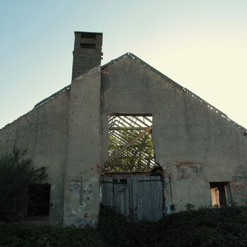 Landwirtschaftliche Fläche mit Hopfentrocknungsanlage 2023