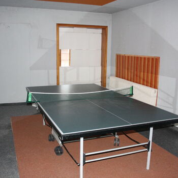 Kdo tady dřív sportoval? Opuštěné sportovní centrum