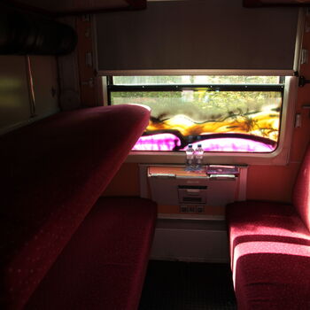 Smutný konec lehátkových a příměstkých vozů RJ