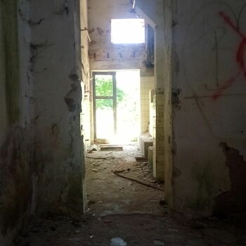 cell old architecture building