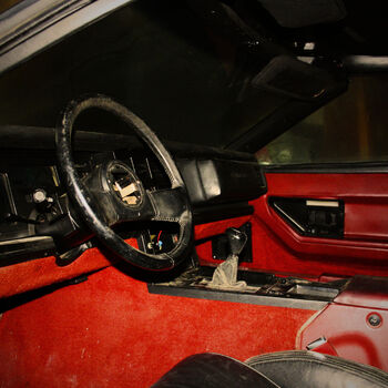 Haly plné tajemství... Opuštěná fabrika