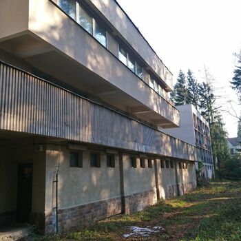 Opuštěný hotel 2020