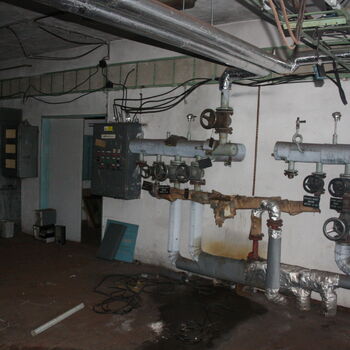 Proč to tu nechali? Opuštěné ředitelství