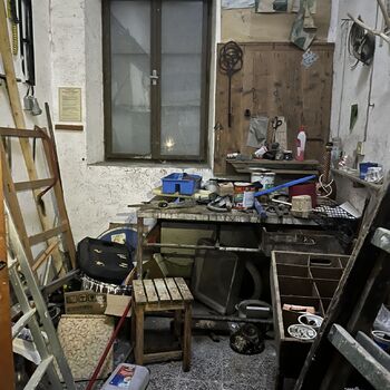 Opuštěný zámek/hotel