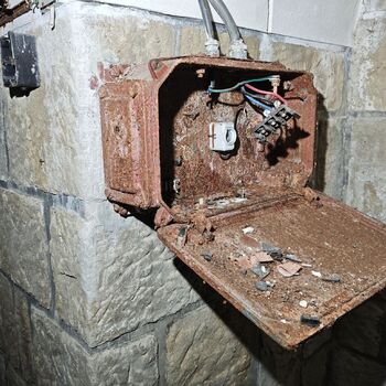 Hole to Hell... Abandoned (CO) Bunker