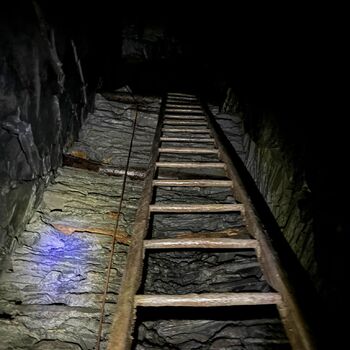 Verlassenes Bergwerk Verlassenes Bergwerk