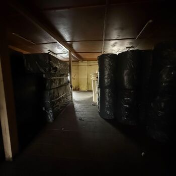 Sedím na kolejích, které nikam nevedou