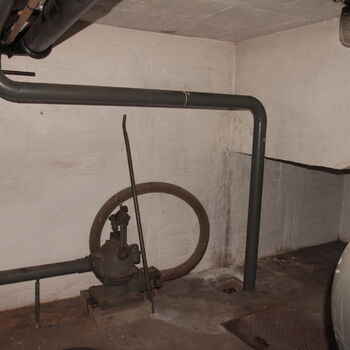 CO shelter under the refrigeration plant