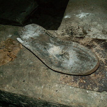 Richard Underground Factory