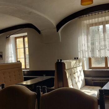 Schloss, mehr besucht als Hluboká😉