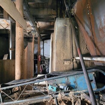 Eine geschäftige Mühle Eine geschäftige Mühle