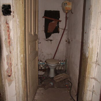 Zámek a'la slunce, seno, Italové