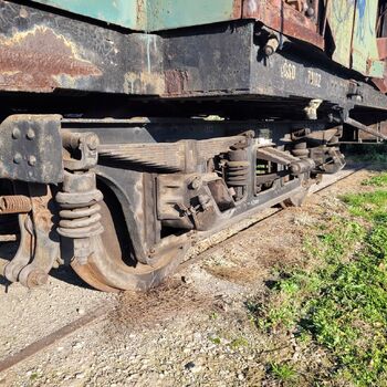 Po kolejích v zatáčce