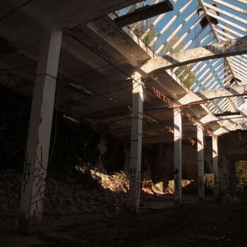 Spinning mill and spinning mill Spinning mill and spinning mill