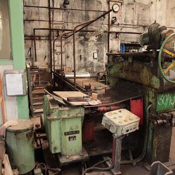 Hala tažírny a Čert