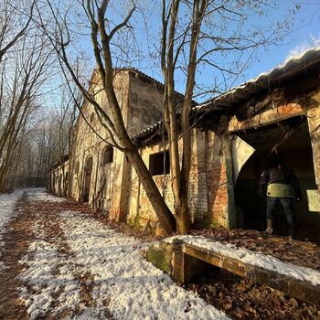 Palác u tlustého pána & přilehlý kolchoz