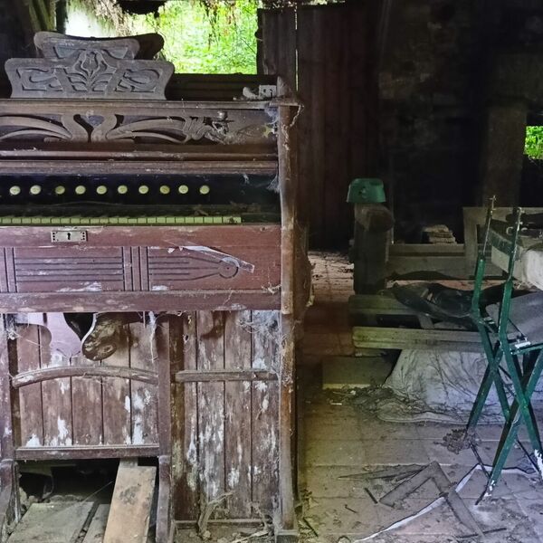 ! ein Haus mit HARMON