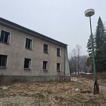 Kdo se tady léčil? Opuštěná psychiatrická léčebna...