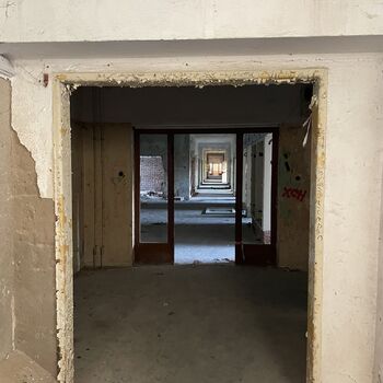 2025 Ex-sovětská nemocnice