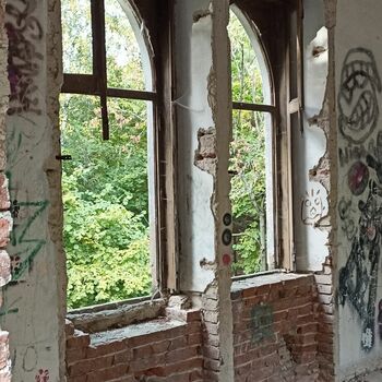 Architektura budova okno staré starověké