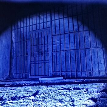 Emergency exit from the subway 🚇 Emergency exit from the subway 🚇