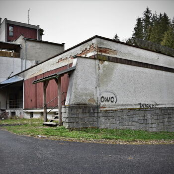 struktura budova dům chýše stodola