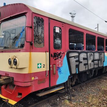 🚂 On the last rails before they leave. You know where.