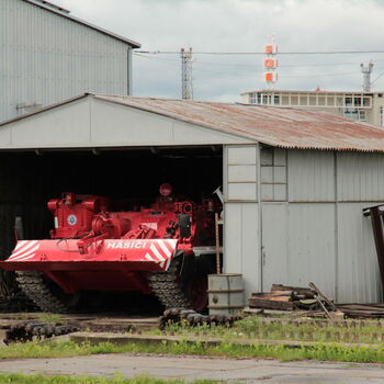 Cargo-Friedhof, nicht nur ein Bardot Cargo-Friedhof, nicht nur ein Bardot