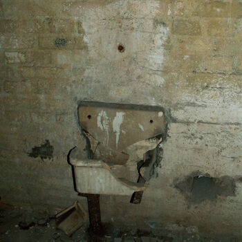 Richard Underground Factory