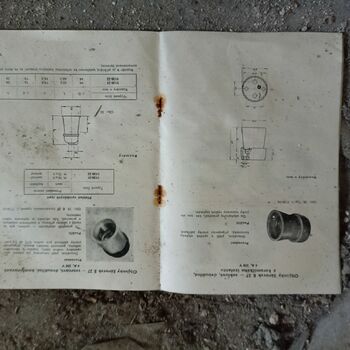 obálka kontejner papír