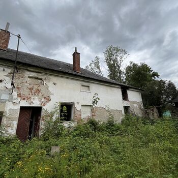 Abandoned Farmer's house