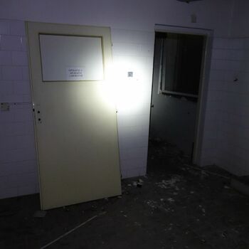 Výtah interiér místnost dveře domácí zdvihací zařízení dům