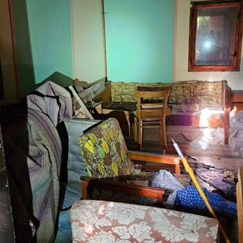 Eine Hütte in der Mitte von Nirgendwo