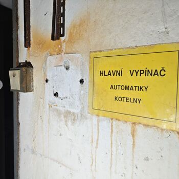 Kdo se tady léčil? Opuštěná psychiatrická léčebna...