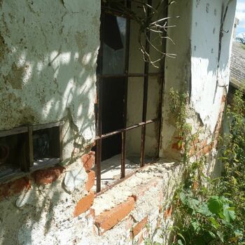 Semi-dilapidated ship