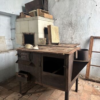 Eine weitere verlassene Burg.