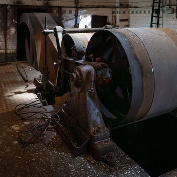 Electric motor Electric motor