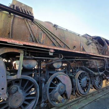 Po kolejích v zatáčce